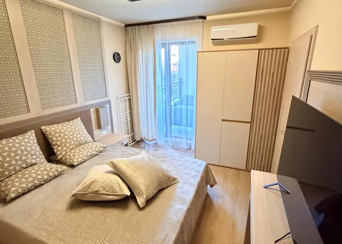 Apartmán Stylish Park View In Argisht Partez Golden Sands *