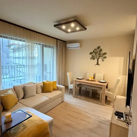Апартаменты Stylish Park View In Argisht Partez Golden Sands *