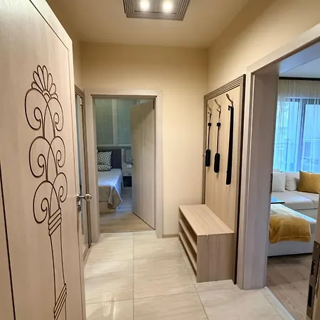 Stylish Park View In Argisht Partez Golden Sands Апартаменты Варна
