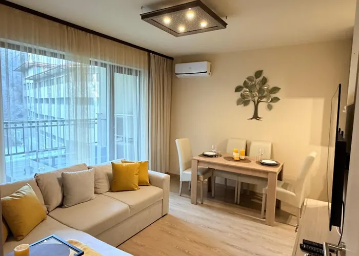 Апартаменты Stylish Park View In Argisht Partez Golden Sands *